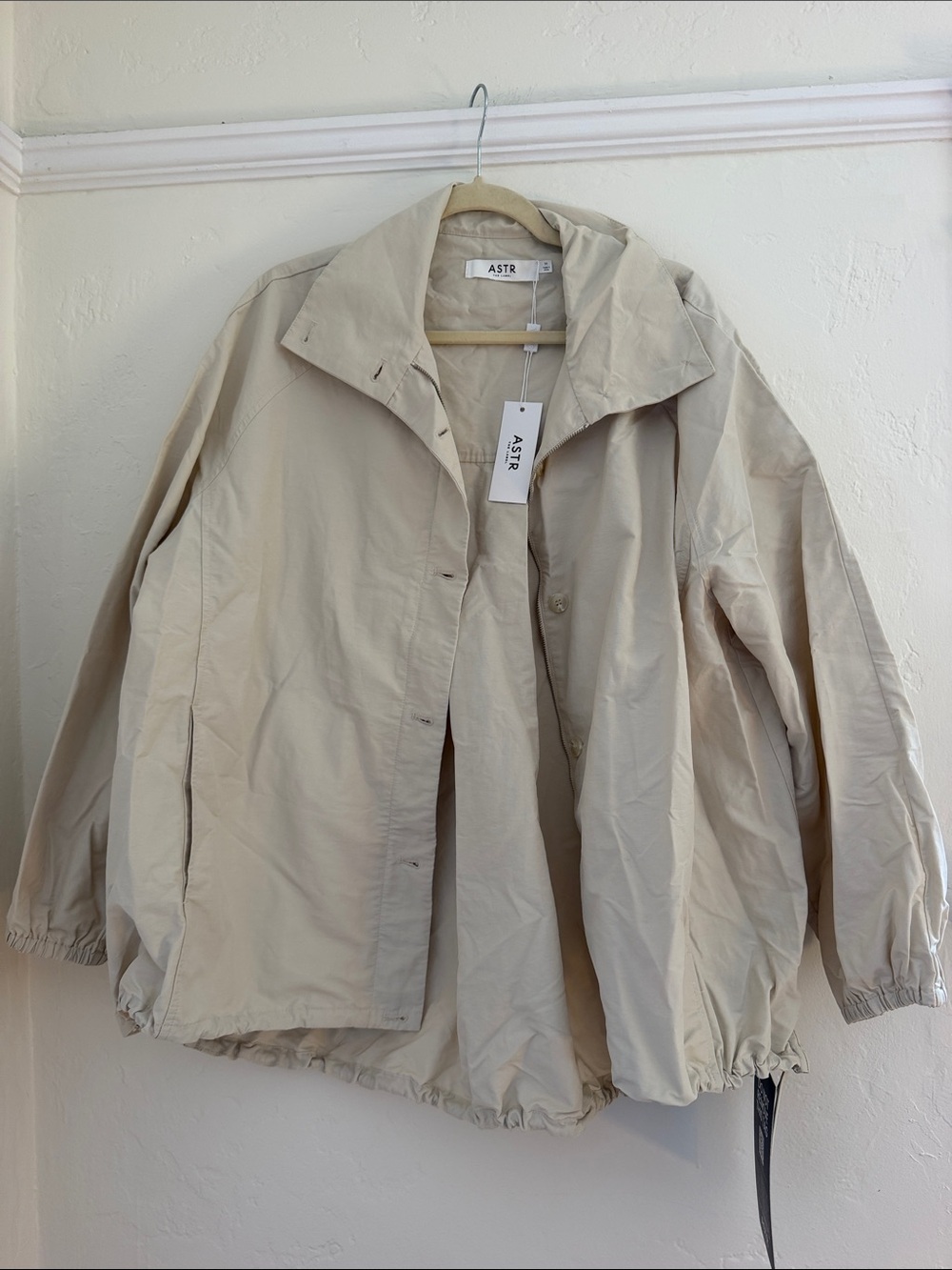 ASTR Neutral Beige Utility Jacket with Drawcord Hem - Picture 2 of 7
